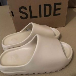 Yeezy Slide